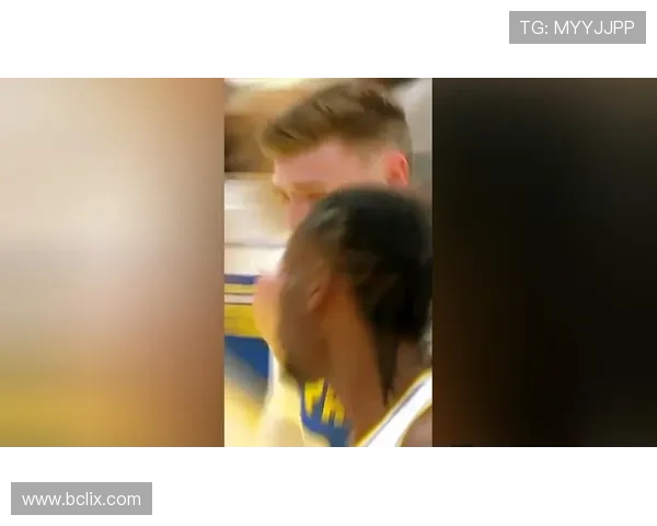 [NBA]哈登视野开阔送妙传 祖巴茨篮下吃饼暴扣.